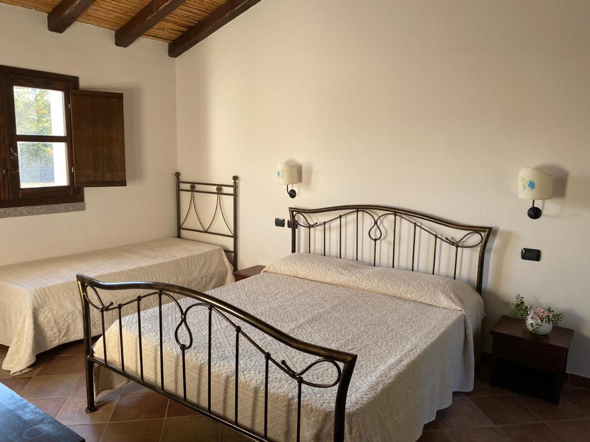 Li Paduleddi Country Guest House Olbia Luaran gambar
